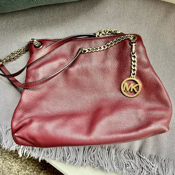 Michael Kors Jet Set Chain Shoulder Bag - Picture 3 of 13